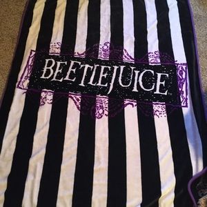 👻 LOWEST* Beetlejuice Blanket